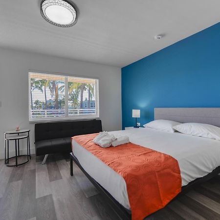 Amazing Balcony Studio At The Beach With Parking -M44 ハリウッド エクステリア 写真