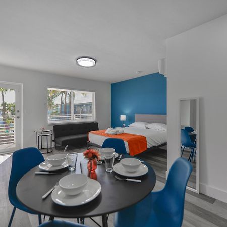 Amazing Balcony Studio At The Beach With Parking -M44 ハリウッド エクステリア 写真