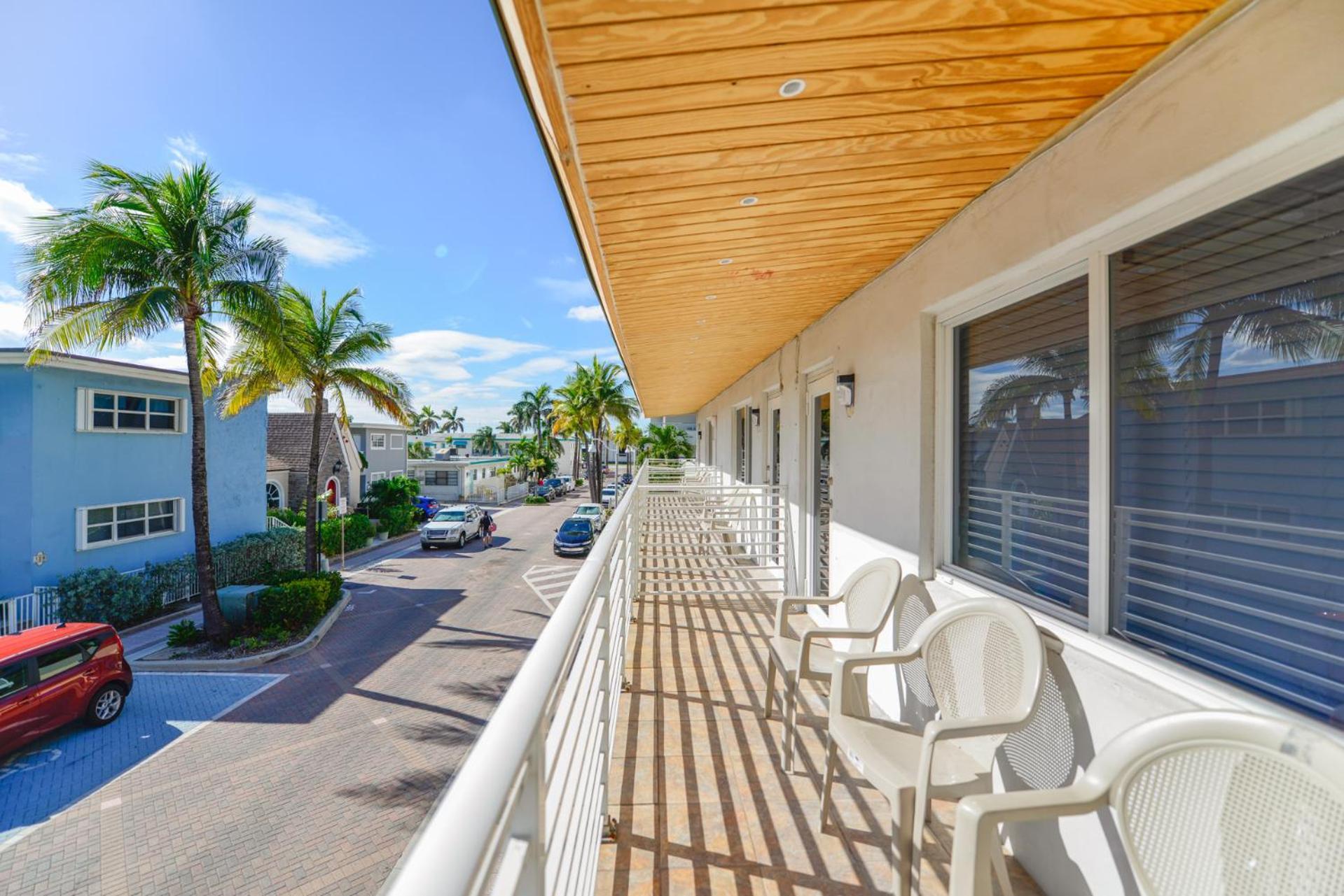 Amazing Balcony Studio At The Beach With Parking -M44 ハリウッド エクステリア 写真